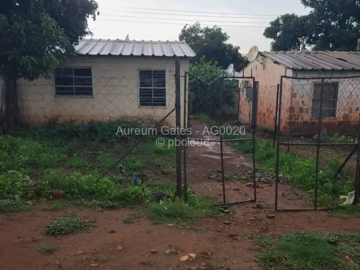 1 Bedroom House for Sale in Mufakose, Harare