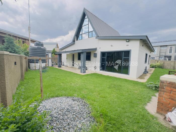 Townhouse/Cluster to Rent in Arlington, Harare