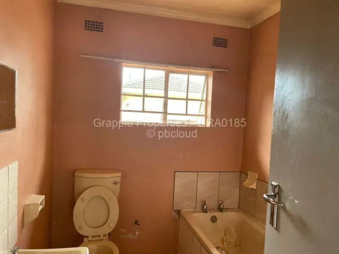 2 Bedroom Cottage/Garden Flat to Rent in Hillside, Harare