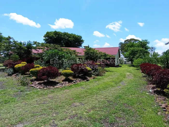 4 Bedroom House for Sale in Daylesford, Gweru