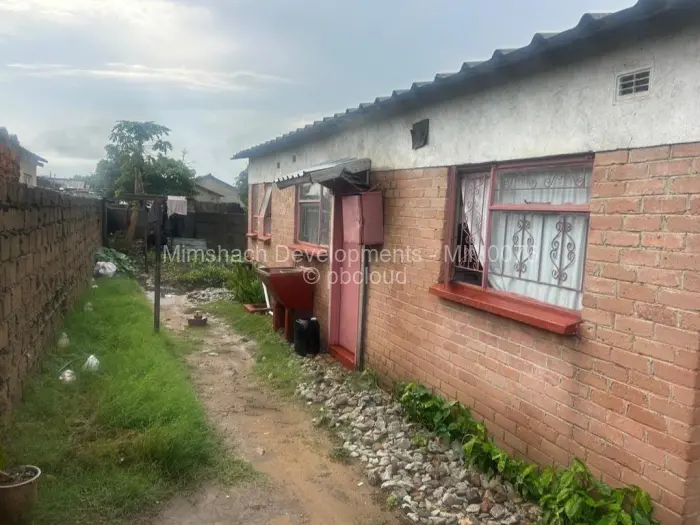 2 Bedroom House for Sale in Highfield, Harare