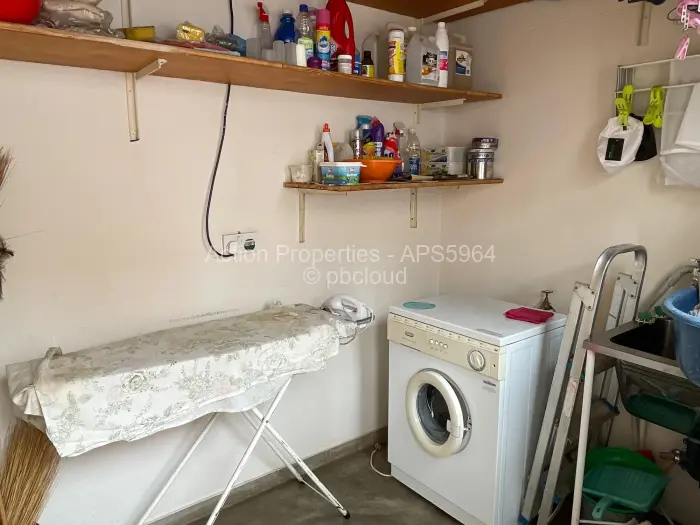 2 Bedroom Cottage/Garden Flat to Rent in Belgravia, Harare