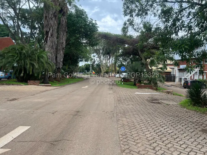 Warehouse/Industrial to Rent in Bluff Hill, Harare