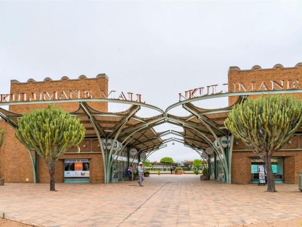 Warehouse/Industrial to Rent in Nkulumane, Bulawayo