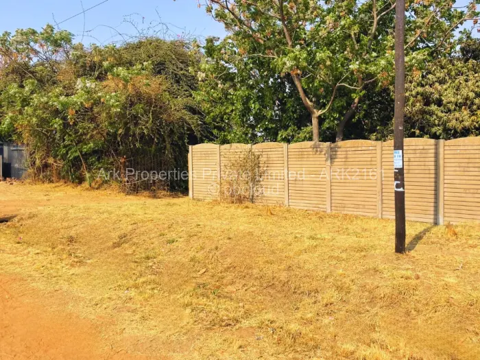 5 Bedroom House for Sale in Waterfalls, Harare