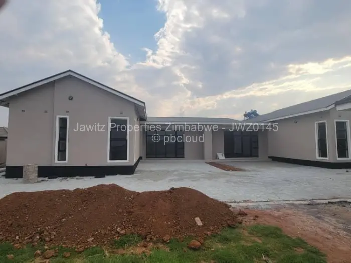 Townhouse/Cluster to Rent in Marlborough, Harare