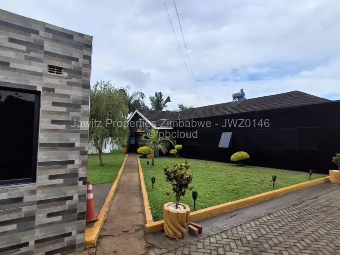 6 Bedroom House to Rent in Belvedere, Harare