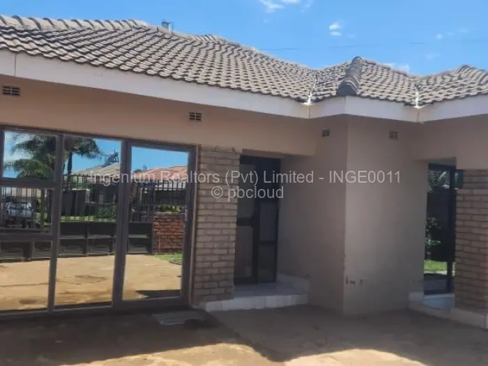 4 Bedroom House to Rent in Madokero Estates, Harare