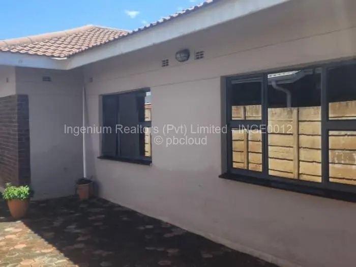 4 Bedroom House to Rent in Madokero Estates, Harare