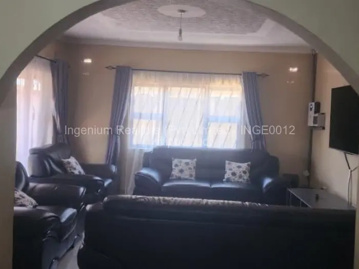 4 Bedroom House to Rent in Madokero Estates, Harare