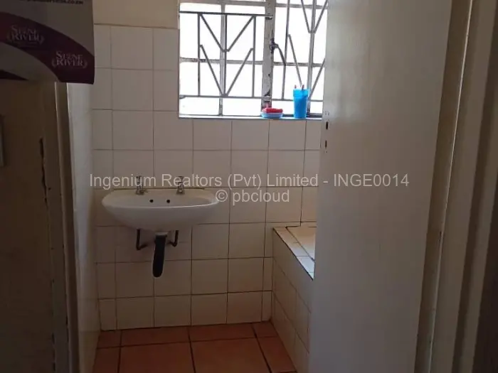 Flat/Apartment for Sale in Mandara, Harare