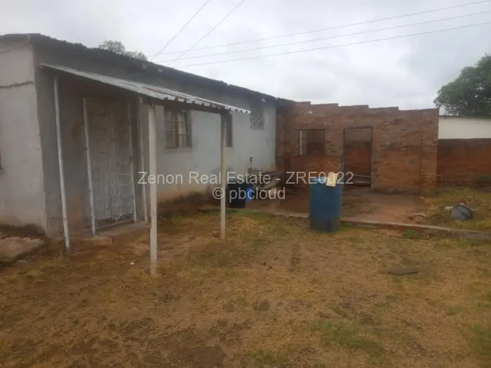 3 Bedroom House for Sale in Mhangura, Mhangura