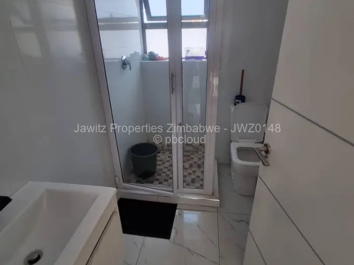 Townhouse/Cluster to Rent in Newlands, Harare