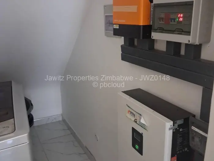 Townhouse/Cluster to Rent in Newlands, Harare