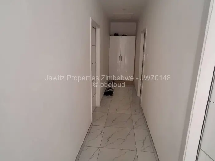 Townhouse/Cluster to Rent in Newlands, Harare