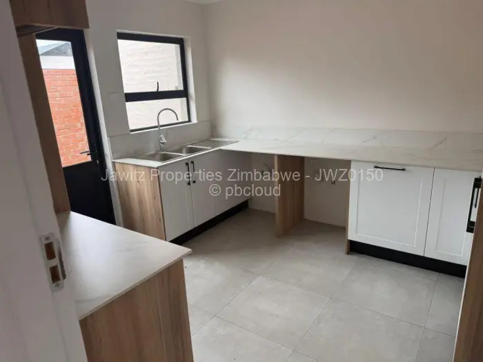 Townhouse/Cluster for Sale in Newlands, Harare