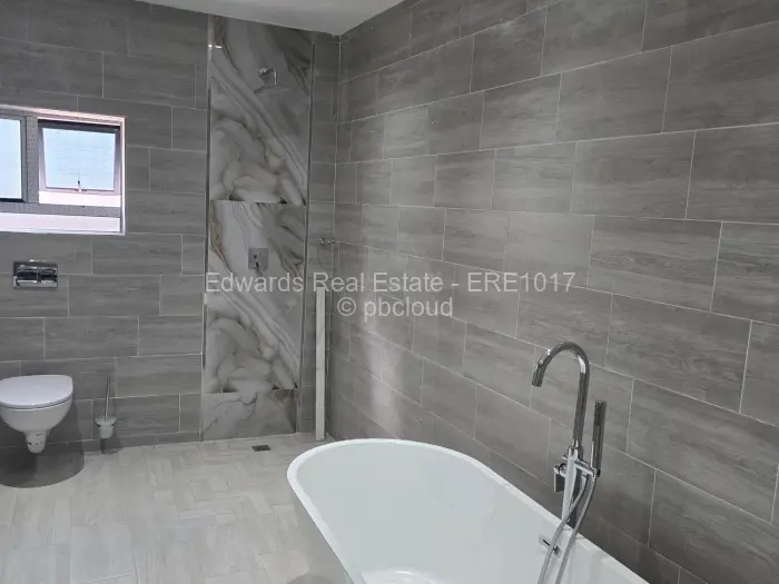 Townhouse/Cluster for Sale in Marlborough, Harare