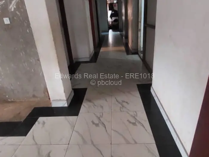 5 Bedroom House to Rent in Zimre Park