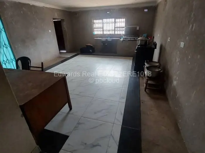 5 Bedroom House to Rent in Zimre Park