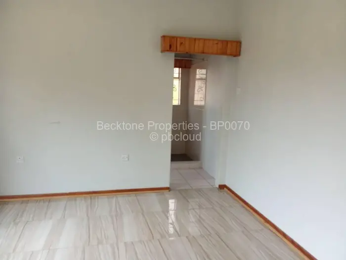 4 Bedroom House for Sale in Selbourne Park, Bulawayo