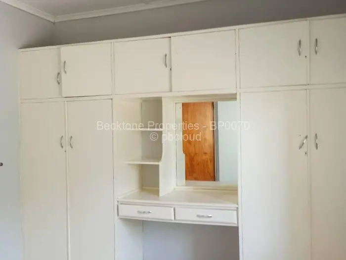 4 Bedroom House for Sale in Selbourne Park, Bulawayo