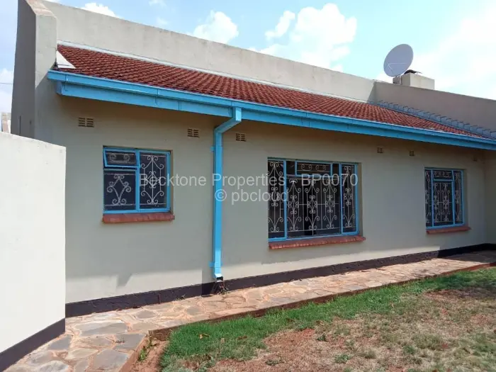 4 Bedroom House for Sale in Selbourne Park, Bulawayo