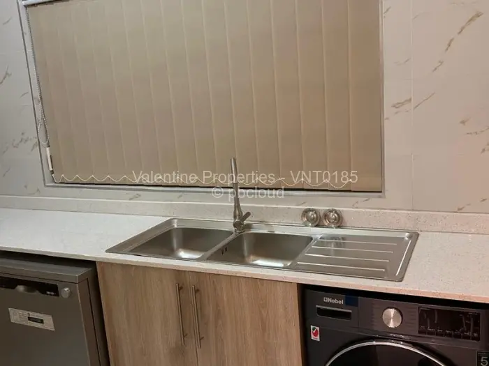 Townhouse/Cluster to Rent in Greystone Park, Harare