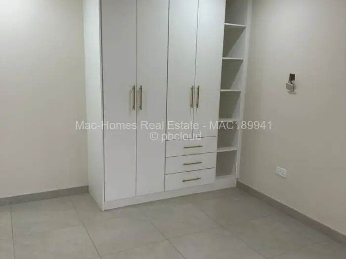 Townhouse/Cluster for Sale in Mabelreign, Harare