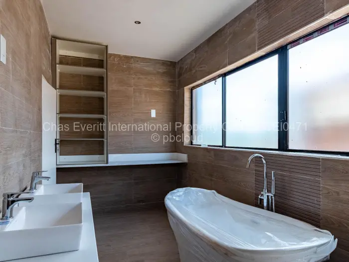 Townhouse/Cluster for Sale in Monavale, Harare