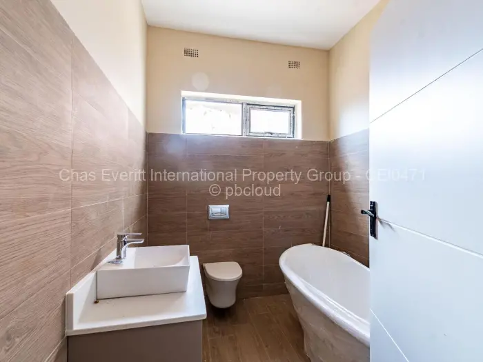 Townhouse/Cluster for Sale in Monavale, Harare