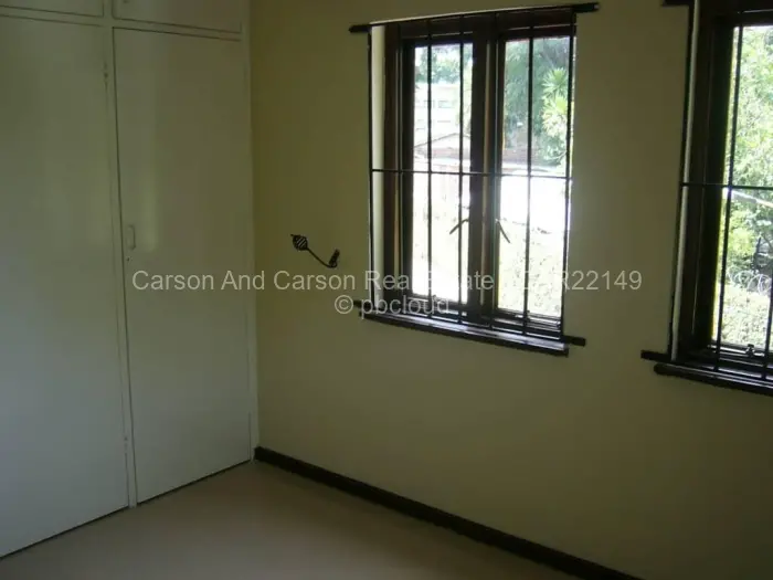 Townhouse/Cluster to Rent in Newlands