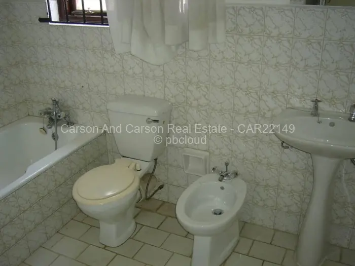 Townhouse/Cluster to Rent in Newlands