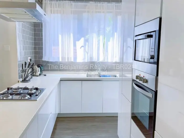 Townhouse/Cluster to Rent in Greendale, Harare