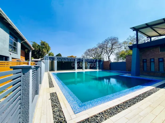 Townhouse/Cluster to Rent in Greendale, Harare