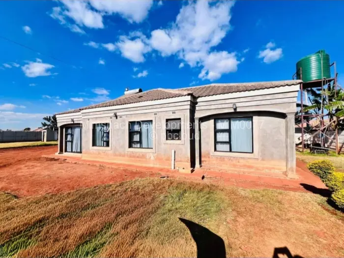 4 Bedroom Cottage/Garden Flat to Rent in Mount Pleasant Heights, Harare