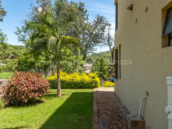 6 Bedroom House for Sale in Shawasha Hills, Harare