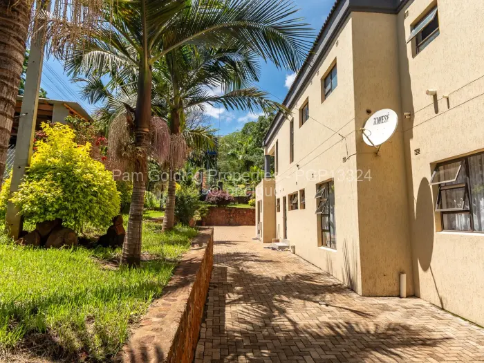 6 Bedroom House for Sale in Shawasha Hills, Harare