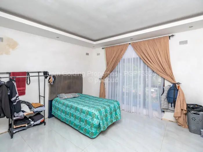 6 Bedroom House for Sale in Shawasha Hills, Harare