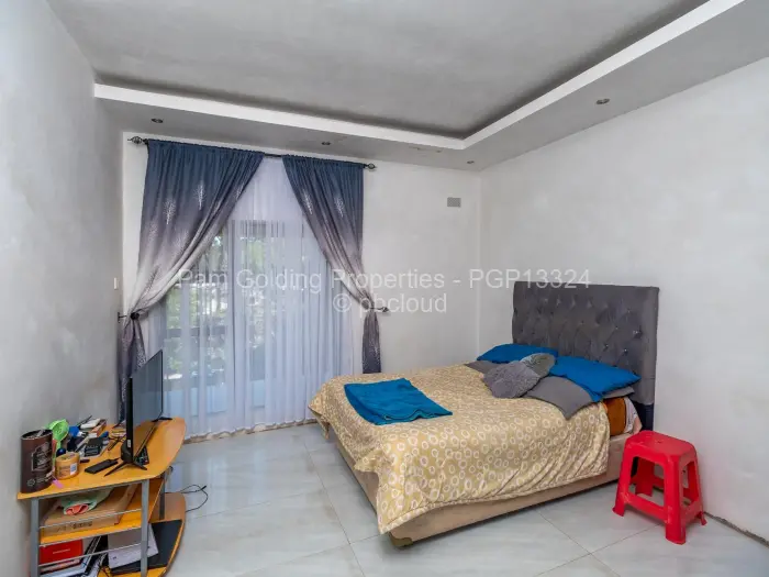 6 Bedroom House for Sale in Shawasha Hills, Harare