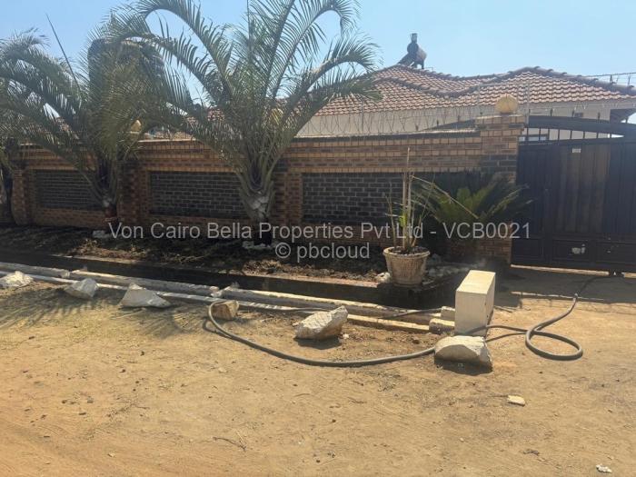 4 Bedroom House for Sale in Lenana Park, Harare