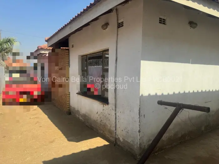 4 Bedroom House for Sale in Lenana Park, Harare