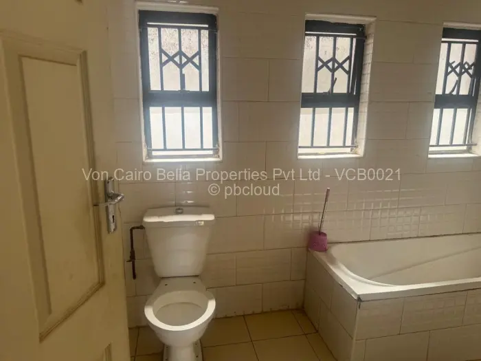 4 Bedroom House for Sale in Lenana Park, Harare