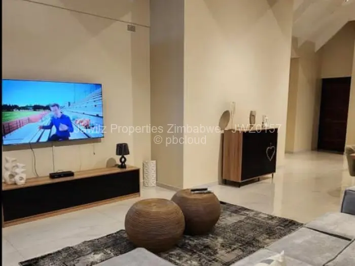 Townhouse/Cluster to Rent in Bluff Hill, Harare