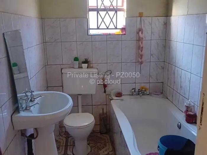 House for Sale in Kuwadzana, Harare