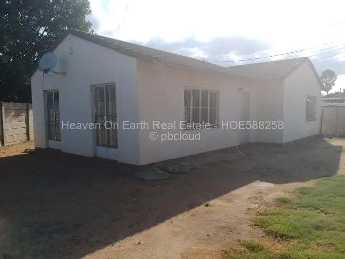 3 Bedroom House for Sale in Eastlea, Harare