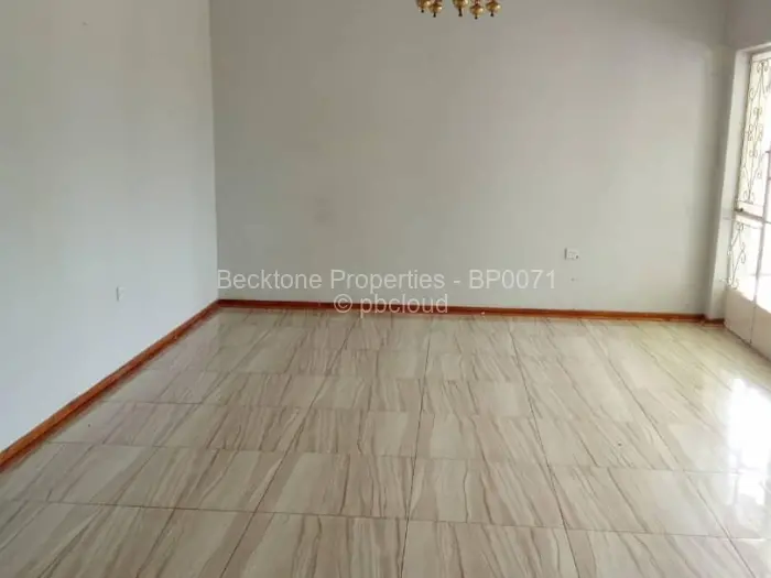 4 Bedroom House for Sale in Selbourne Park, Bulawayo
