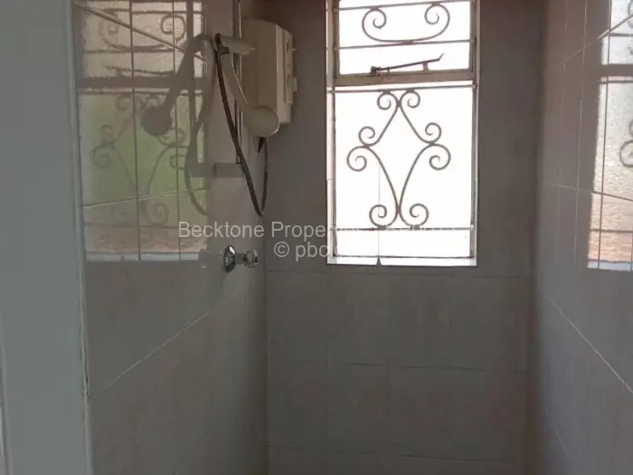 4 Bedroom House for Sale in Selbourne Park, Bulawayo