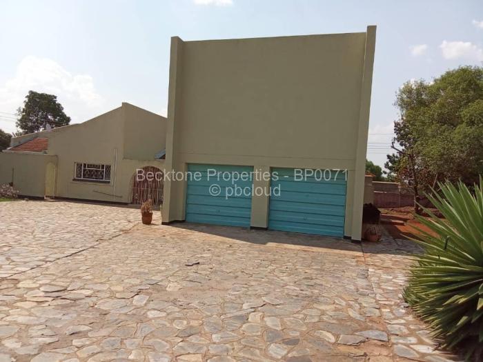4 Bedroom House for Sale in Selbourne Park, Bulawayo
