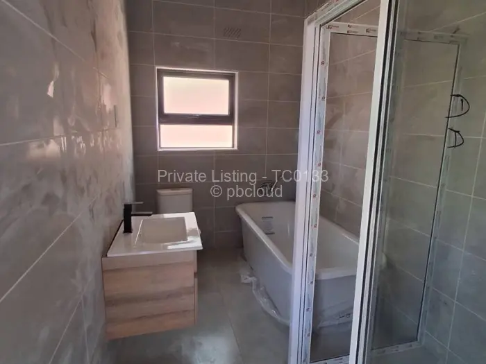 Townhouse/Cluster to Rent in Borrowdale, Harare