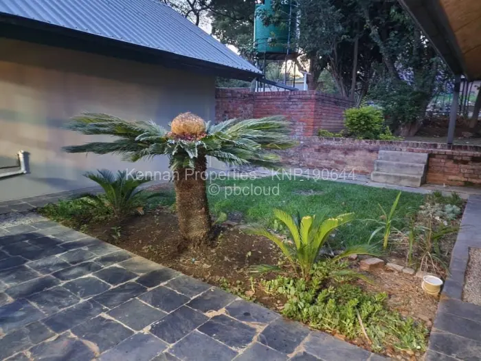 Townhouse/Cluster to Rent in Ballantyne Park, Harare